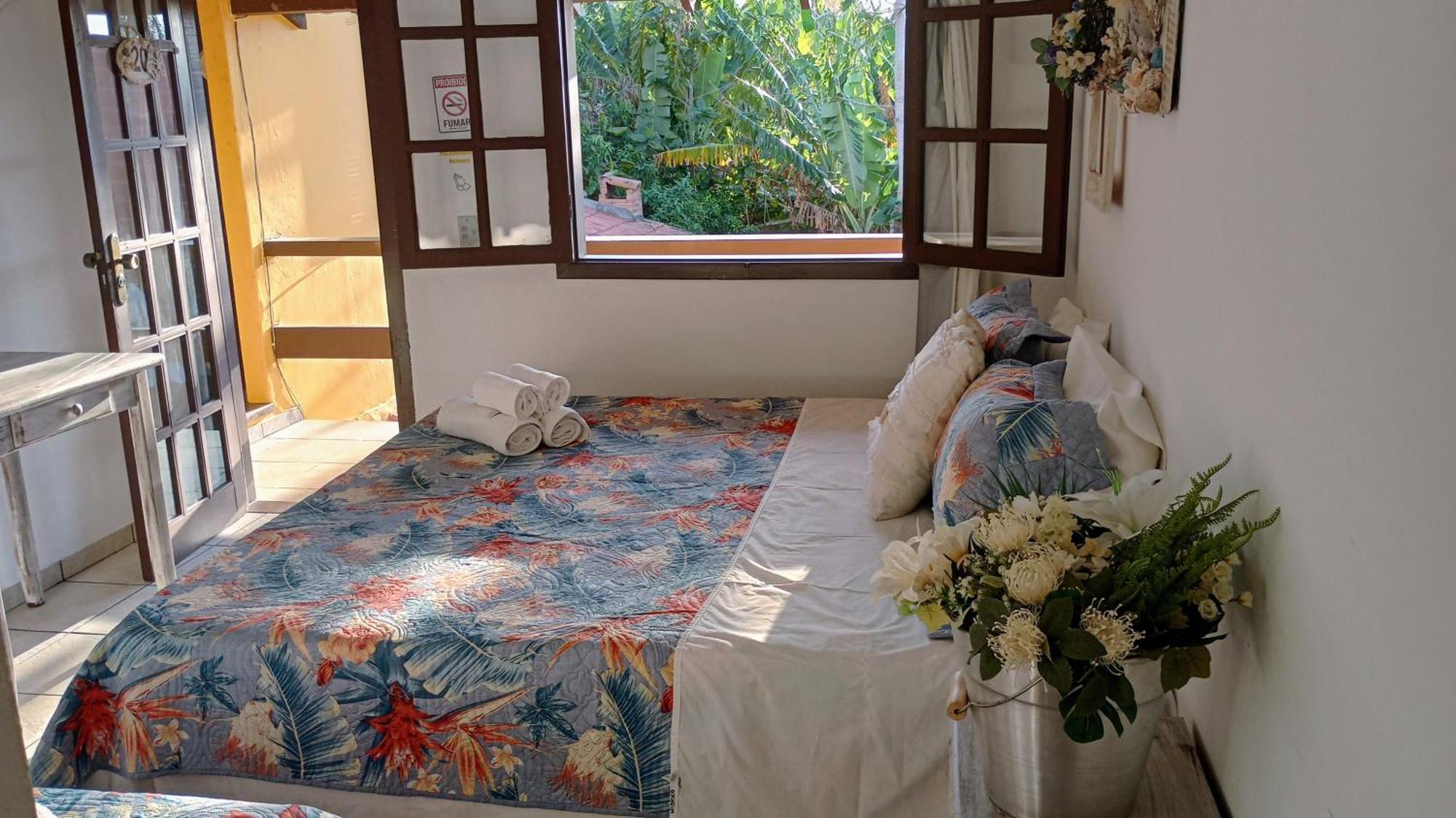 Hibiscos Pensão Búzios